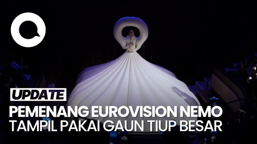 Gaun Tiup Besar yang Curi Perhatian di London Fashion Week