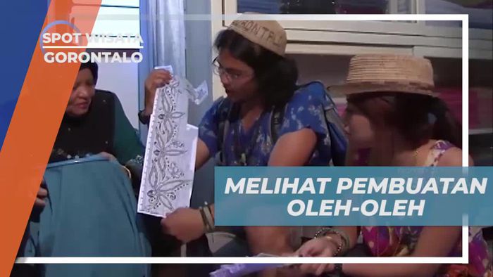 Melihat Pembuatan Buah Tangan di Gorontalo