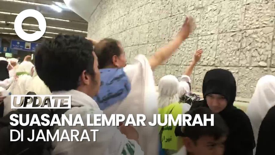 Jemaah Haji Mulai Melakukan Lempar Jumrah