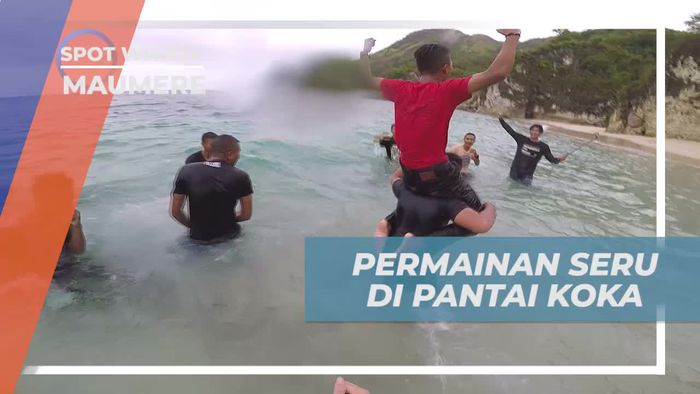 Tantangan Gendong Asik di Pantai Koka Maumere