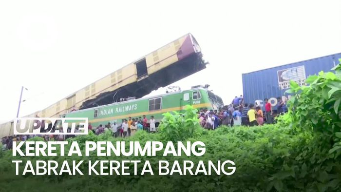 Penampakan Tabrakan Kereta di India, 13 Tewas