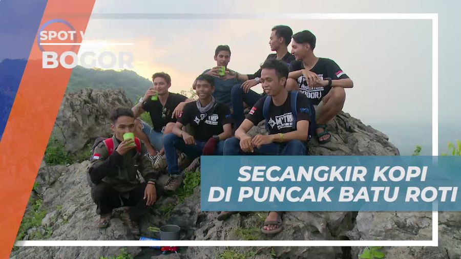 Seruput Hangat Secangkir Kopi di Puncak Batu Roti Bogor