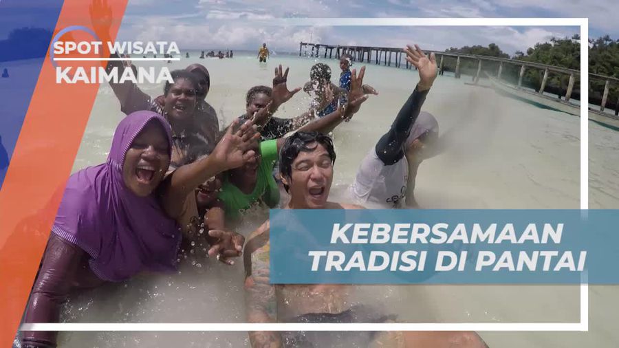 Menikmati Momen Kebersamaan di Pantai Desa Namatota Kaimana Papua Barat