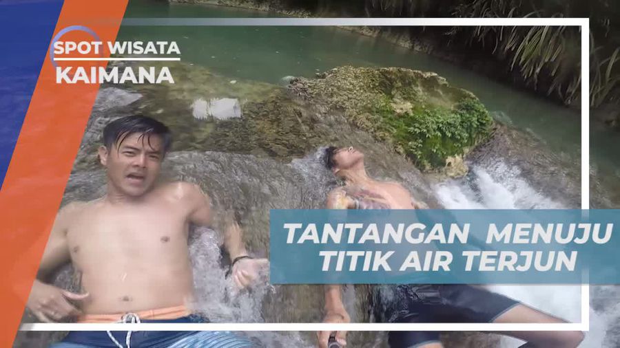 Beristirahat Sejenak di Air Terjun, Kaimana Papua Barat