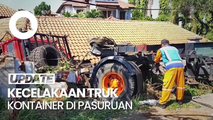 Truk Kontainer Tabrak 2 Motor-Rumah di Pasuruan, Tiga Orang Tewas