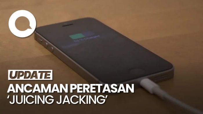 Awas! Ternyata Ini Bahaya Ngecas HP di Kafe