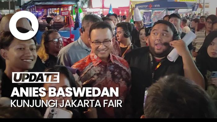 Momen Anies Baswedan Disambut Riuh Pengunjung Jakarta Fair