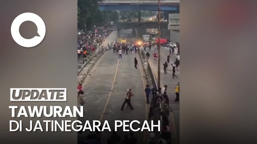 Tawuran di Jatinegara Pecah, Warga Saling Lempar Batu-Petasan
