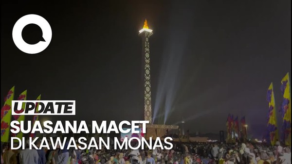 Lautan Warga Rayakan HUT ke-497 Jakarta, Kawasan Monas Macet Parah