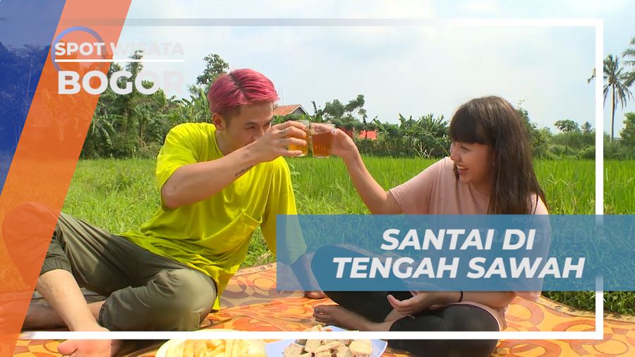Menikmati Liburan, santai di Tengah Sawah Sambil Menyantap Camilan Khas Bogor