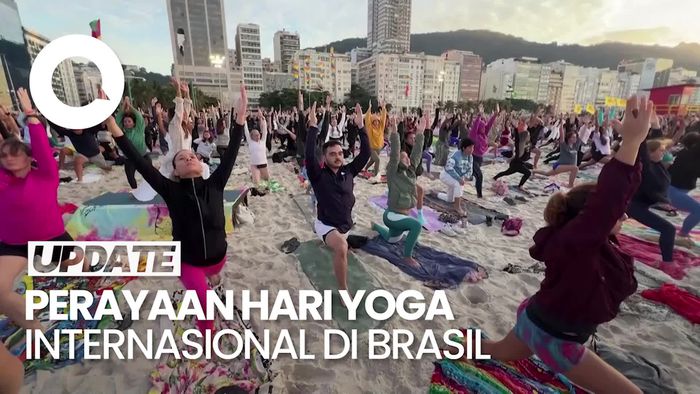Momen Warga Brasil Rayakan Hari Yoga Internasional 