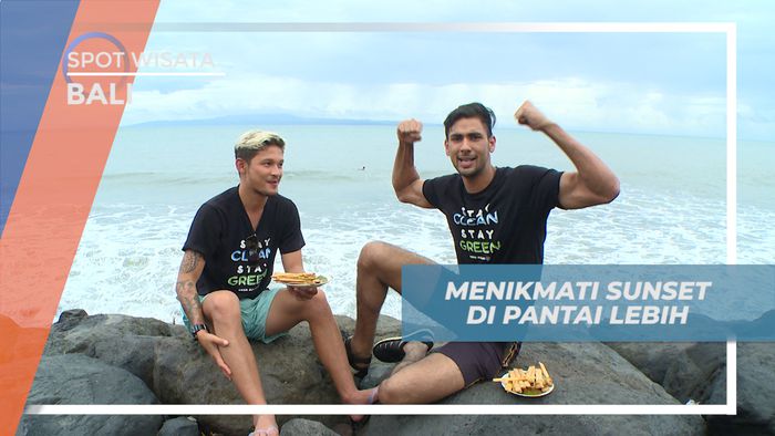 Menikmati Senja Sambil Makan Sate Lilit di tepi Pantai Lebih, Bali