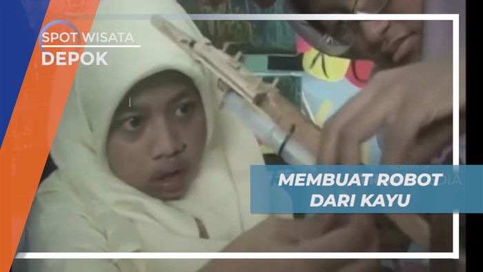 Adu Kreativitas, Membuat Robot Cerdas Berbahan Kayu, Depok