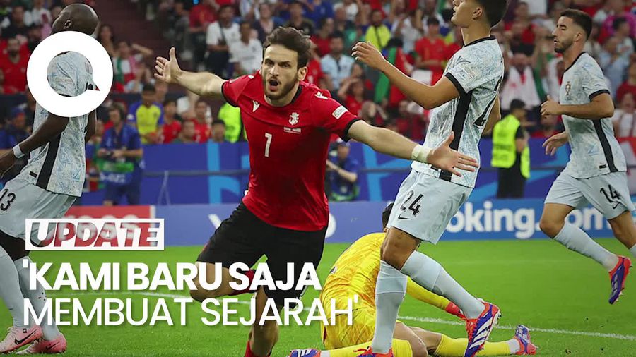 Mimpi Kvaratskhelia Jadi Nyata: Kalahkan Ronaldo Lalu Dapat Jerseynya