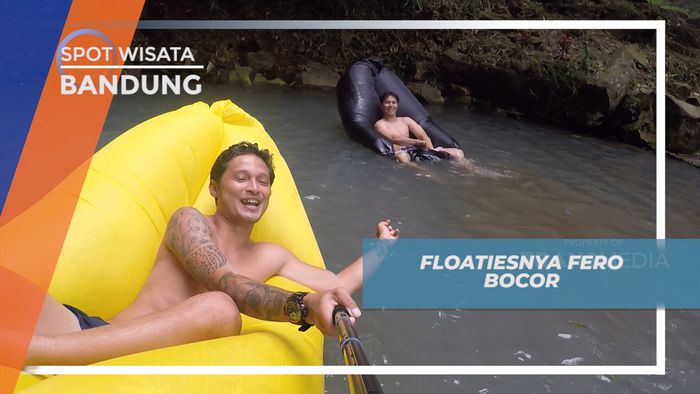 Momen Seru Floaties Bocor di Air Terjun Koleangkak Bandung 