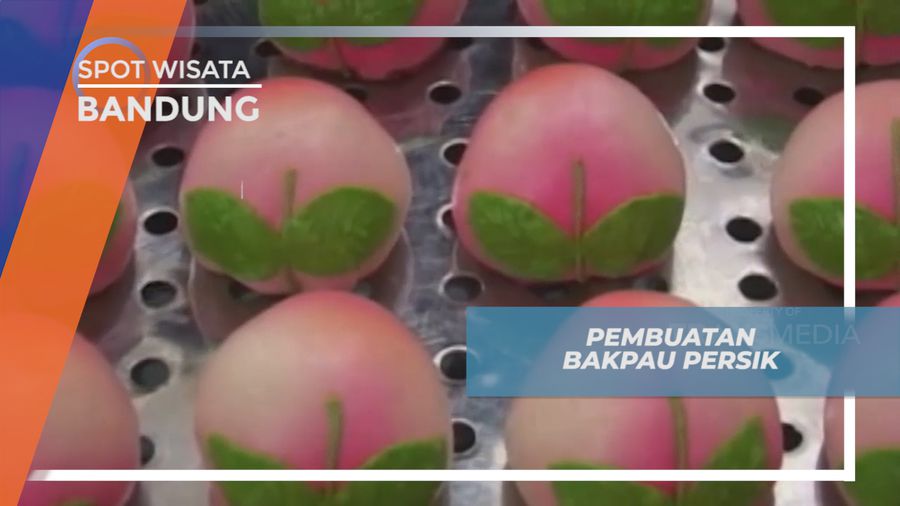 Menikmati Keseruan Membuat Bakpau Unik Berbentuk Buah Persik, Bandung