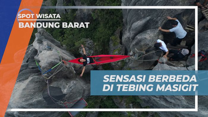 Sensasi Bersantai Menikmati Hammocking di Puncak Tebing Masigit, Bandung Barat
