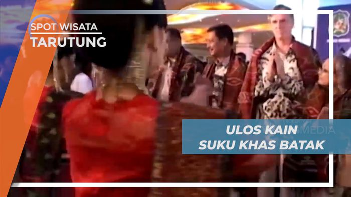 Ulos, Kain Khas Suku Batak yang Banyak Diminati, Tarutung