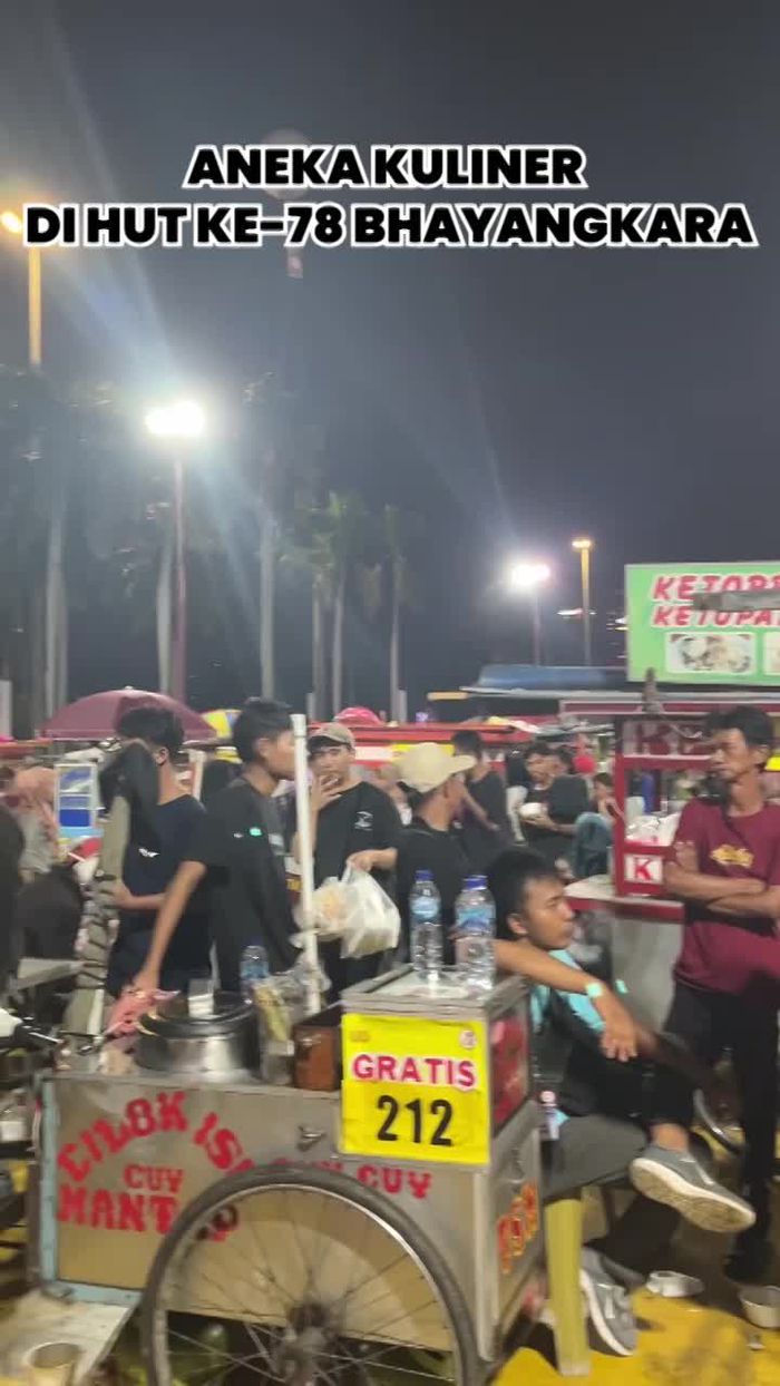 Berkah Bagi Para Pedagang Makanan di HUT ke-78 Bhayangkara