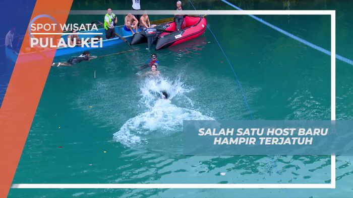 Momen Menegangkan Hampir Terjatuh ke Tepian Tebing Pulau Kei