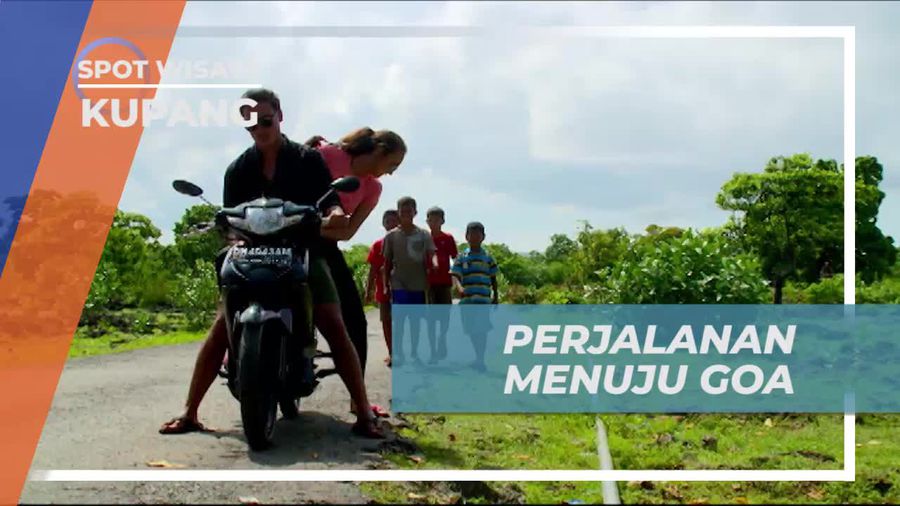 Ditemani Anak-anak Menuju Goa Kristal Kupang