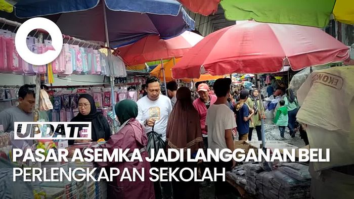 Alasan Warga Tangerang Beli Perlengkapan Sekolah di Pasar Asemka: Murah!