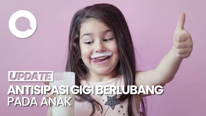 Minum Susu Bikin Gigi Anak Berlubang, Apa yang Harus Diperhatikan?