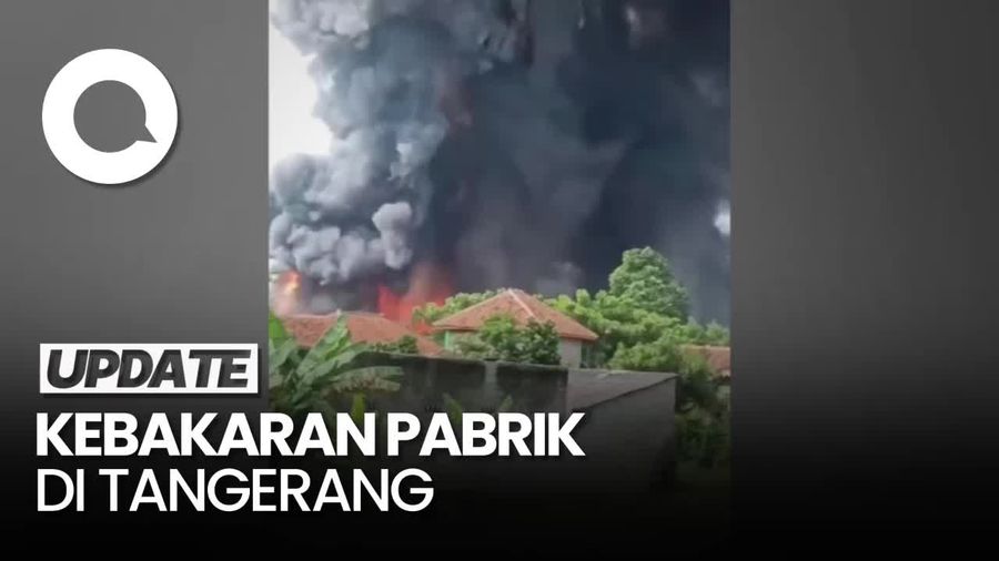 Pabrik Makaroni di Tangerang Terbakar, Asap Membubung Tinggi