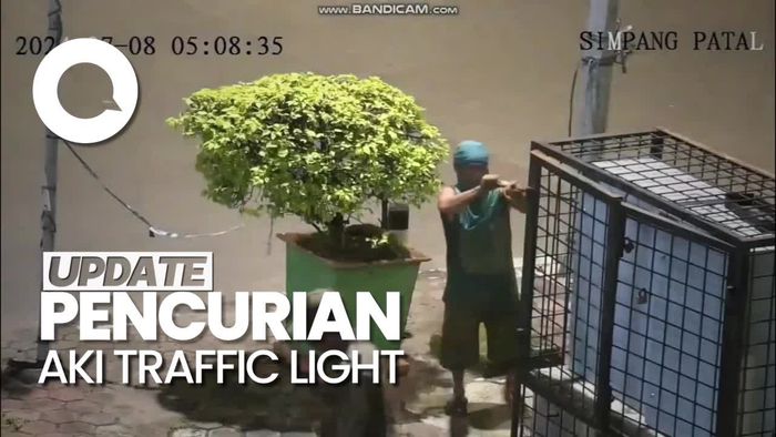 Terekam CCTV, Aksi Pencurian Aki Traffic Light di Simpang Patal