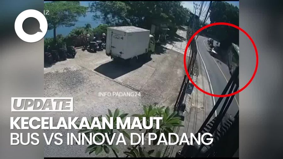Detik-detik Kecelakaan Maut Bus Vs Innova di Padang, 1 Tewas-3 Terluka