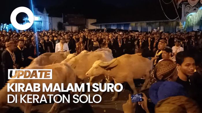 Melihat Prosesi Kirab Malam 1 Suro di Keraton Solo, Ada 14 Pusaka Disiapkan