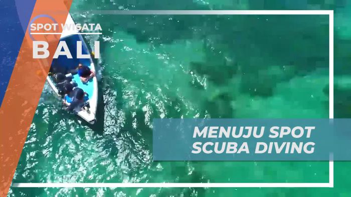 Berperahu Menuju Spot Scuba Diving di Bali