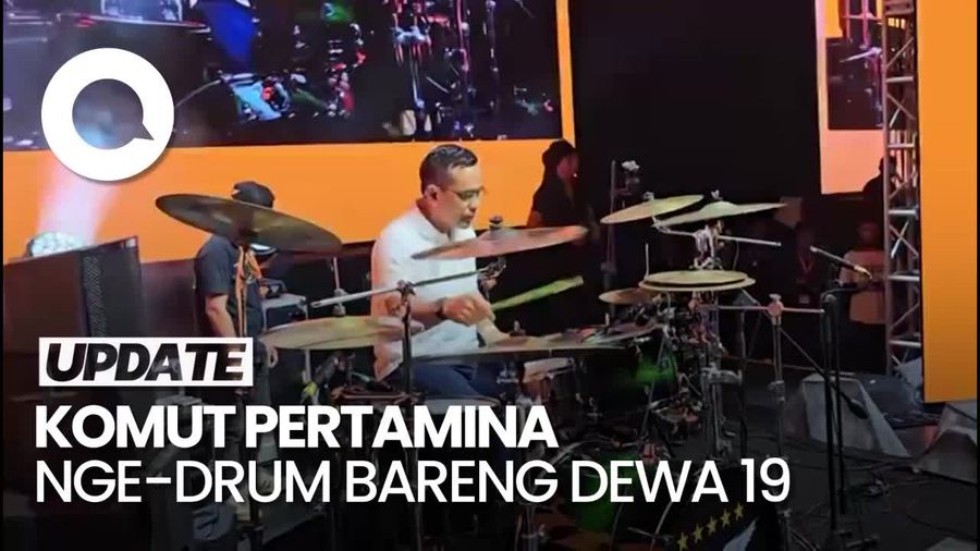 Gebukan Simon Mantiri, Komut Baru Pertamina Saat Nge-drum Bareng Dewa 19