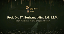 Tokoh Pemberani dalam Penegakan Hukum