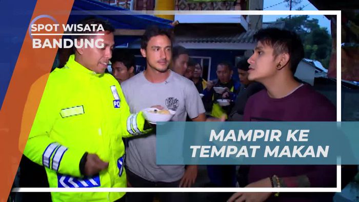 Menghangatkan Tubuh Dengan Santap Bakso Gurih, Bandung 