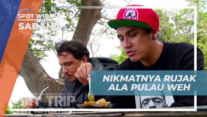 Menikmati Kesegaran Rujak Ala Pulau Klah Sabang