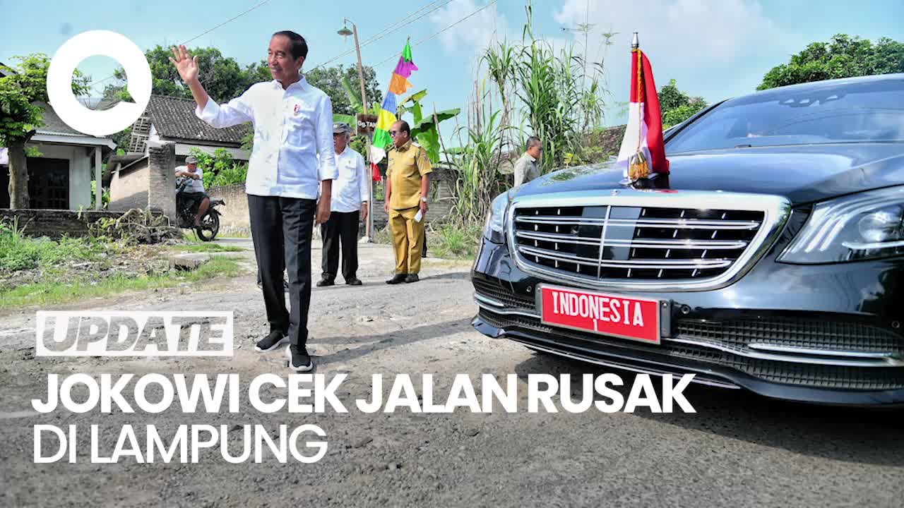 Saat Jokowi Mendadak Turun dari Mobil, Cek Jalan Rusak di Lampung