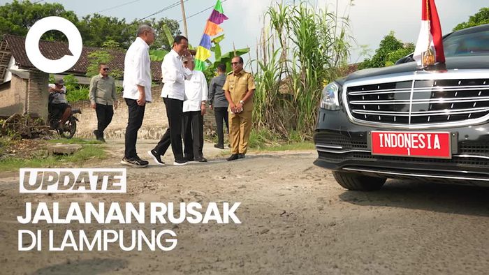 Penampakan Jalan Rusak di Lampung yang Disorot Jokowi