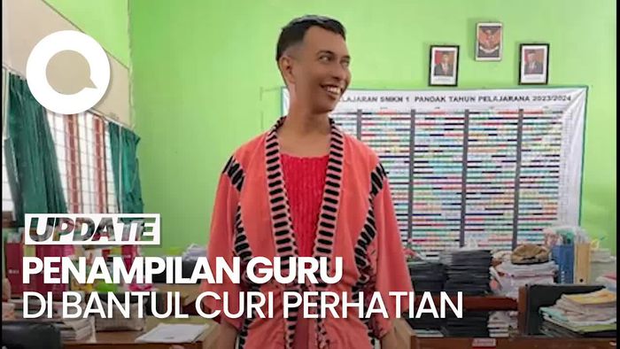Cerita Guru yang Viral Mengajar Pakai Busana Karya Siswa