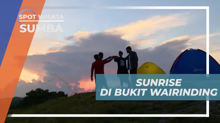 Menikmati Keindahan Sunrise Ditemani Secangkir Kopi di Bukit Wairinding Sumba