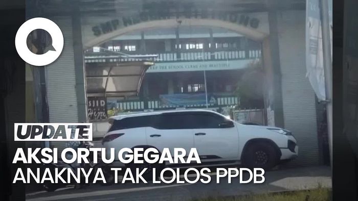 Anaknya Tak Lolos PPDB, Ortu di Cibinong Blokir Sekolah Pakai Fortuner