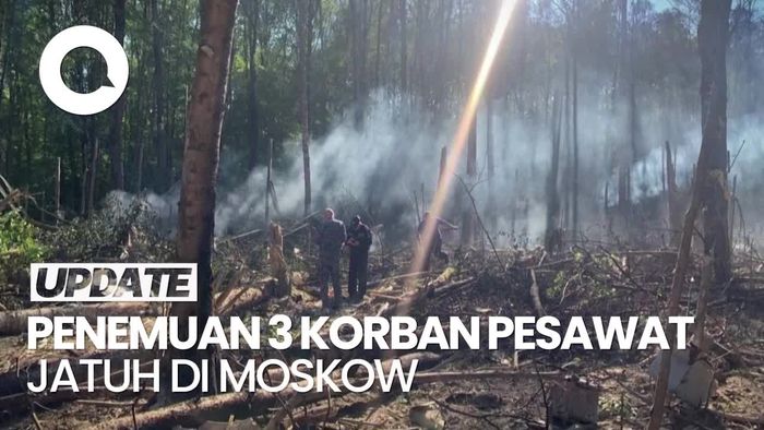 Pesawat Sukhoi Superjet 100 Jatuh di Moskow, 3 Awak Tewas