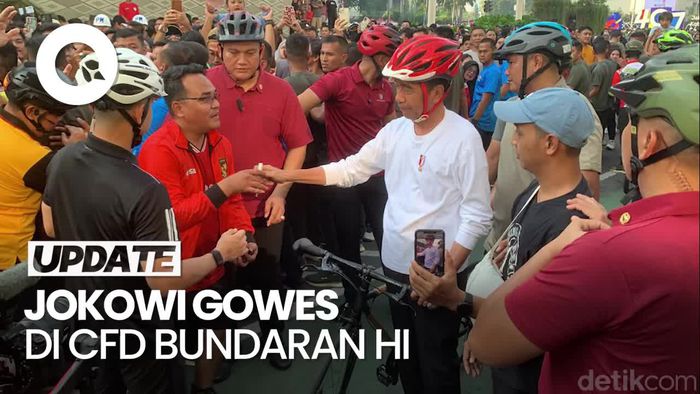 Momen Jokowi Gowes di Bundaran HI, Langsung Dikerumuni Warga