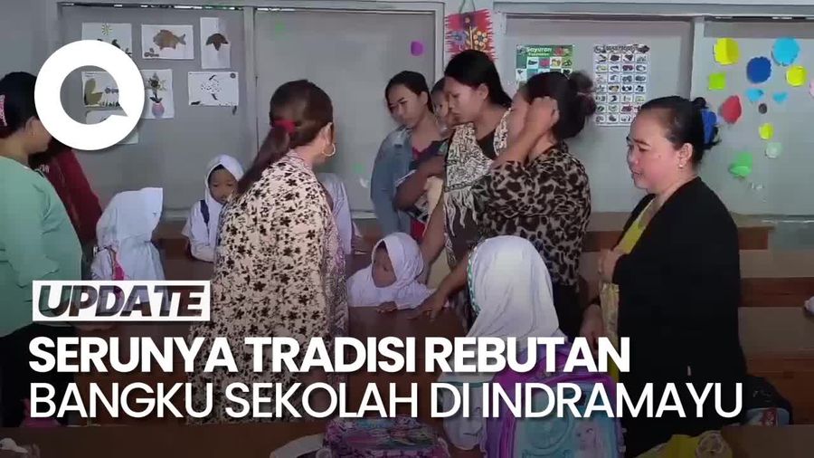 Tradisi Rebut Bangku Sekolah di Indramayu Warnai Tahun Ajaran Baru