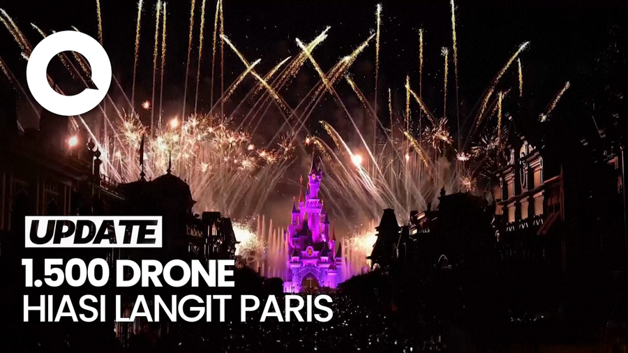 Lihat Megahnya Pertunjukan Drone di Langit Paris
