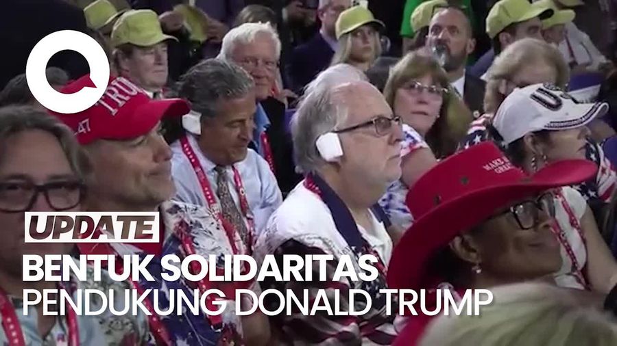 Pendukung Trump Pakai Perban di Telinga Sebagai Bentuk Solidaritas