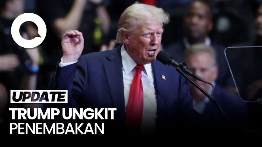 Momen Trump Pamer Bagian Telinga yang Tertembak di Hadapan Pendukung