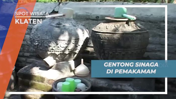 Melihat Dari Dekat Gentong Sinaga di Pemakaman Klaten
