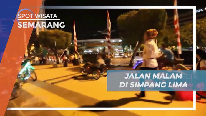 Merasakan Nuansa Ramai Jelang Malam di Simpang Lima Semarang 