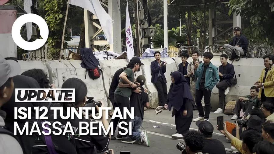 Massa BEM SI Desak Jokowi Tak Cawe-cawe di Pilkada